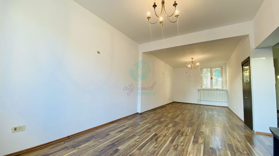 Apartament 6 camere tip dublex - Poză 8