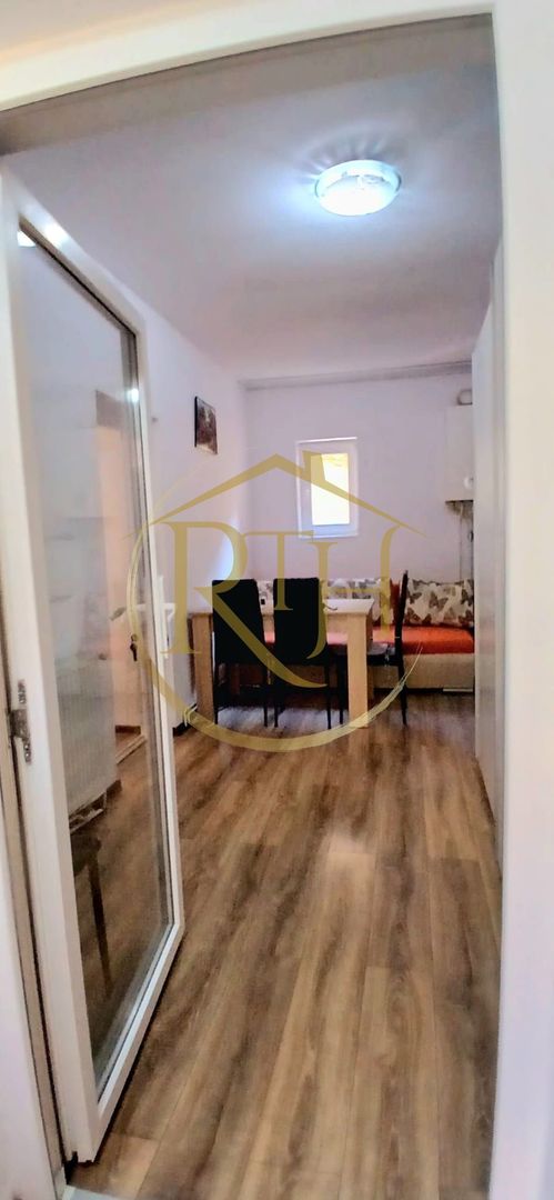 Oferim spre vanzare un Apartament la curte comuna, in zona Odobescu. - Poză 13
