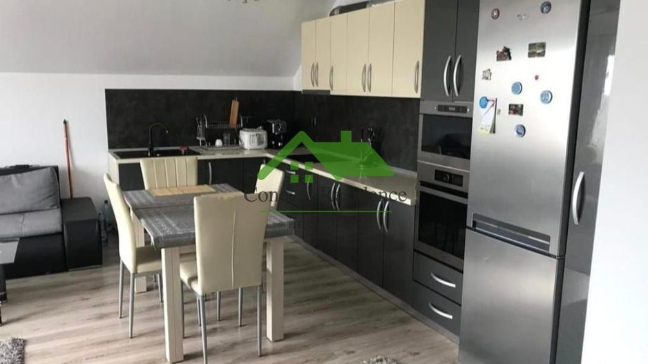 Vand apartament 3 camere, Victoriei zona Marul de Aur - Poză 1