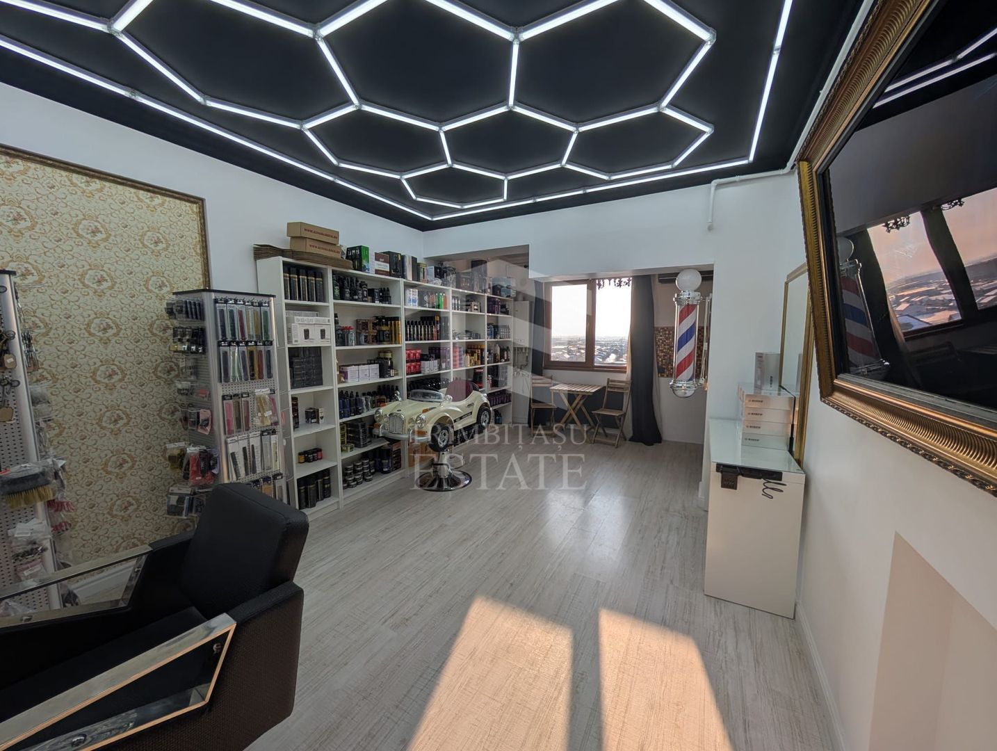 Apartament de 2 camere de vânzare în Cartierul Latin – 44 mp utili - Poză 2