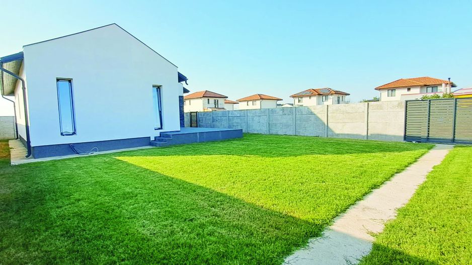 Dragomoresti Deal, casa individuala, parter + pod, 4 camere, utilitati - Poză 1