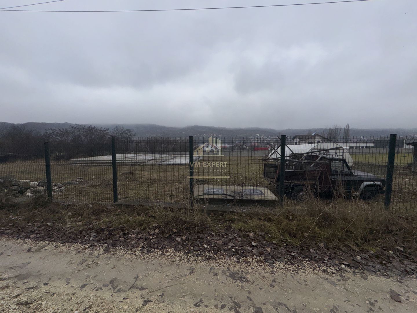 TEREN INTRAVILAN 2200 MP CAMPULUNG ARGES - Poză 14