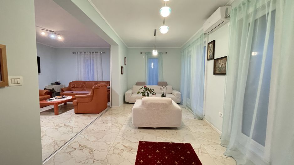 Duplex spatios in Dumbravita zona Padurea Verde - Poză 2