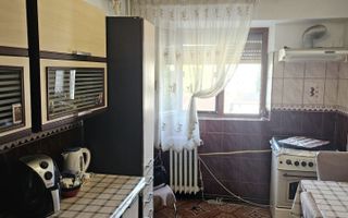 Apartament 2 camere de vanzare, IC Frimu, 57 mp, 2 balcoane, etaj 3/4 - Poză 4