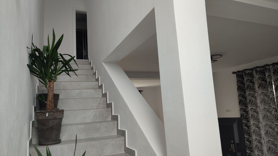 Sanandrei, Duplex pe Etaj, Proiect Modern, Desp prin camera Tehnica. - Poză 11