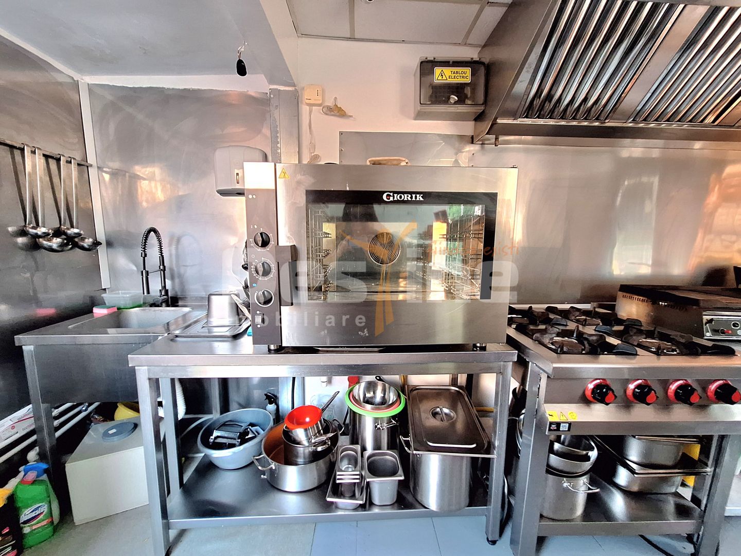 Restaurant La Cheie | Fast-Food | Echipamente Profesionale | Terasă - Poză 11