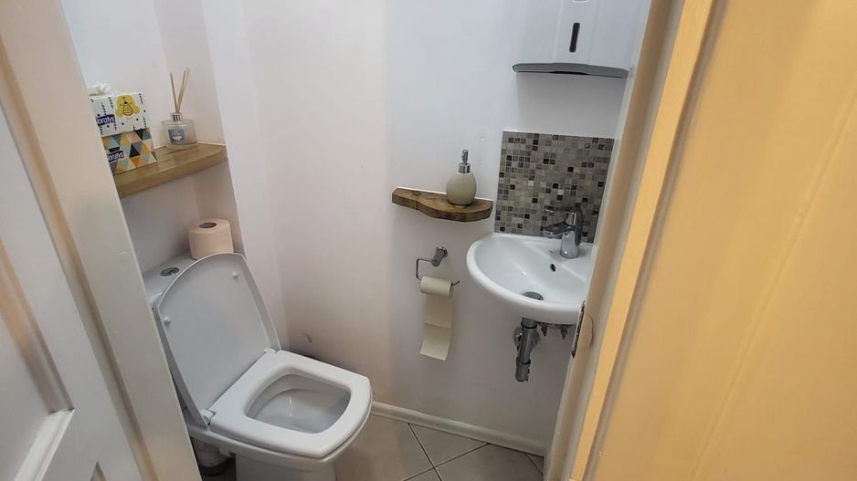 Casa Vatra Luminioasa pretabil afacere, firme, restaurant, cabinet - Poză 8