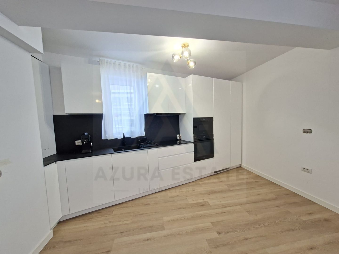 Apartament premium 3 camere 2 bai etaj 2 prima inchiriere in Evolution - Poză 4