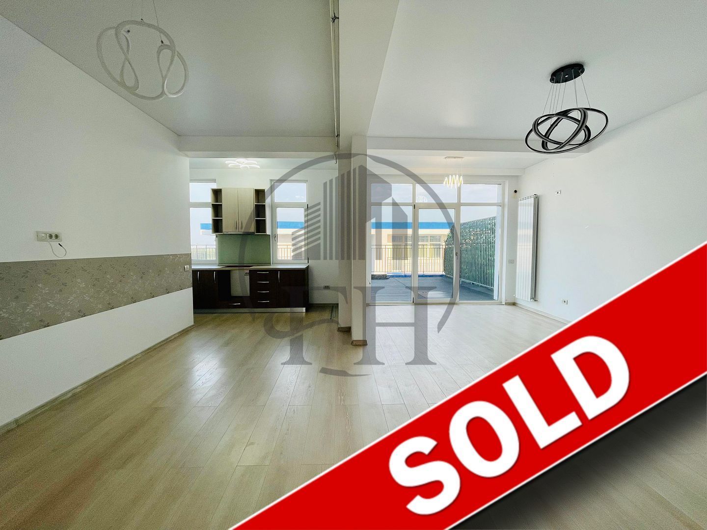 Apartament cu 3 camere de închiriat în Cumpana - Poză 1