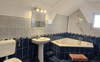 Casă / Vilă cu 8 camere de vânzare în Manastur, Cluj-Napoca - Poză 20