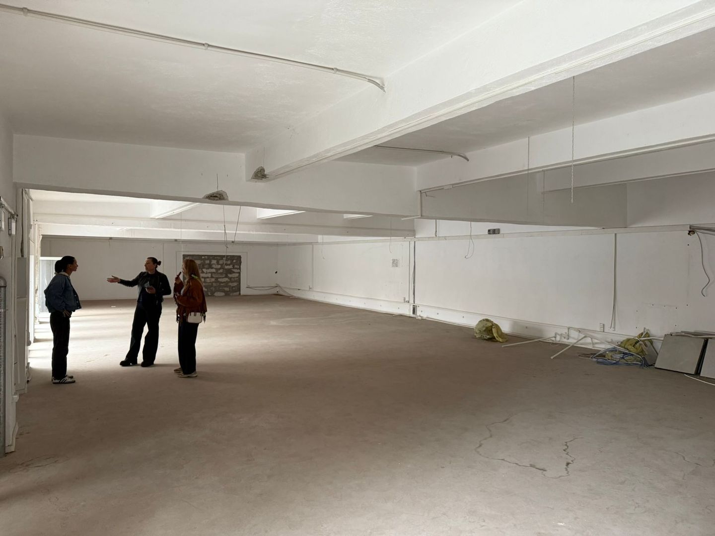 Spatiu comercial de inchiriat - Poză 2