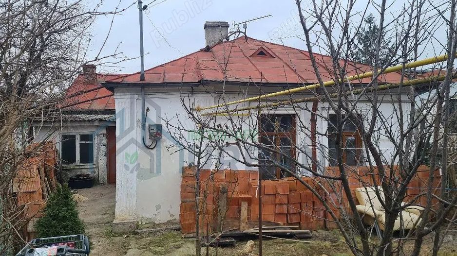 Casă de vânzare în Iași 143 mp utili Vă propunem spre vânzare o casă spațioasă și luminoasă, situa - Poză 2