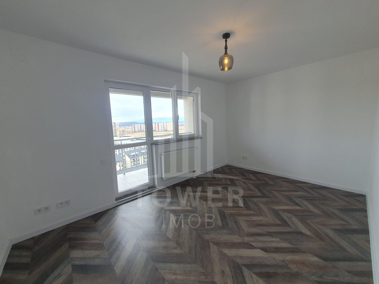 Apartament cu 4 camere de vânzare | Zona Hipodrom 3 - Poză 5