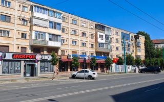 Decomandat, spatios, aproape de Judetean si de Buziasului. COMISION 0! - Poză 40