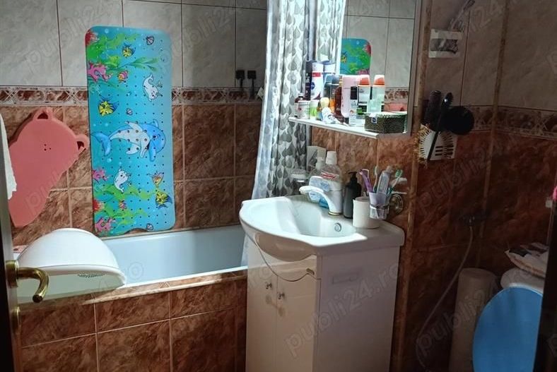 Apartament 3 camere Soarelui etaj 2 - Poză 9
