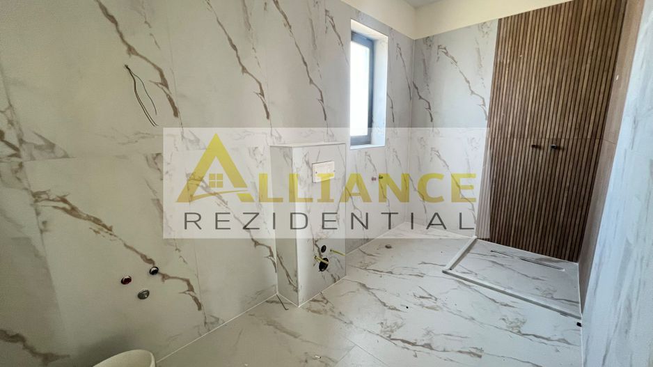 Casa Individuala - 4 camere - 300 MP TEREN-STR.MIORITA - Poză 12