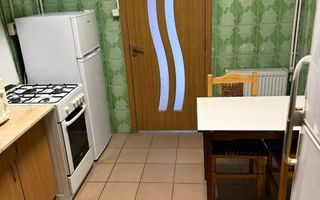 Inchiriez camera la vila - Poză 4