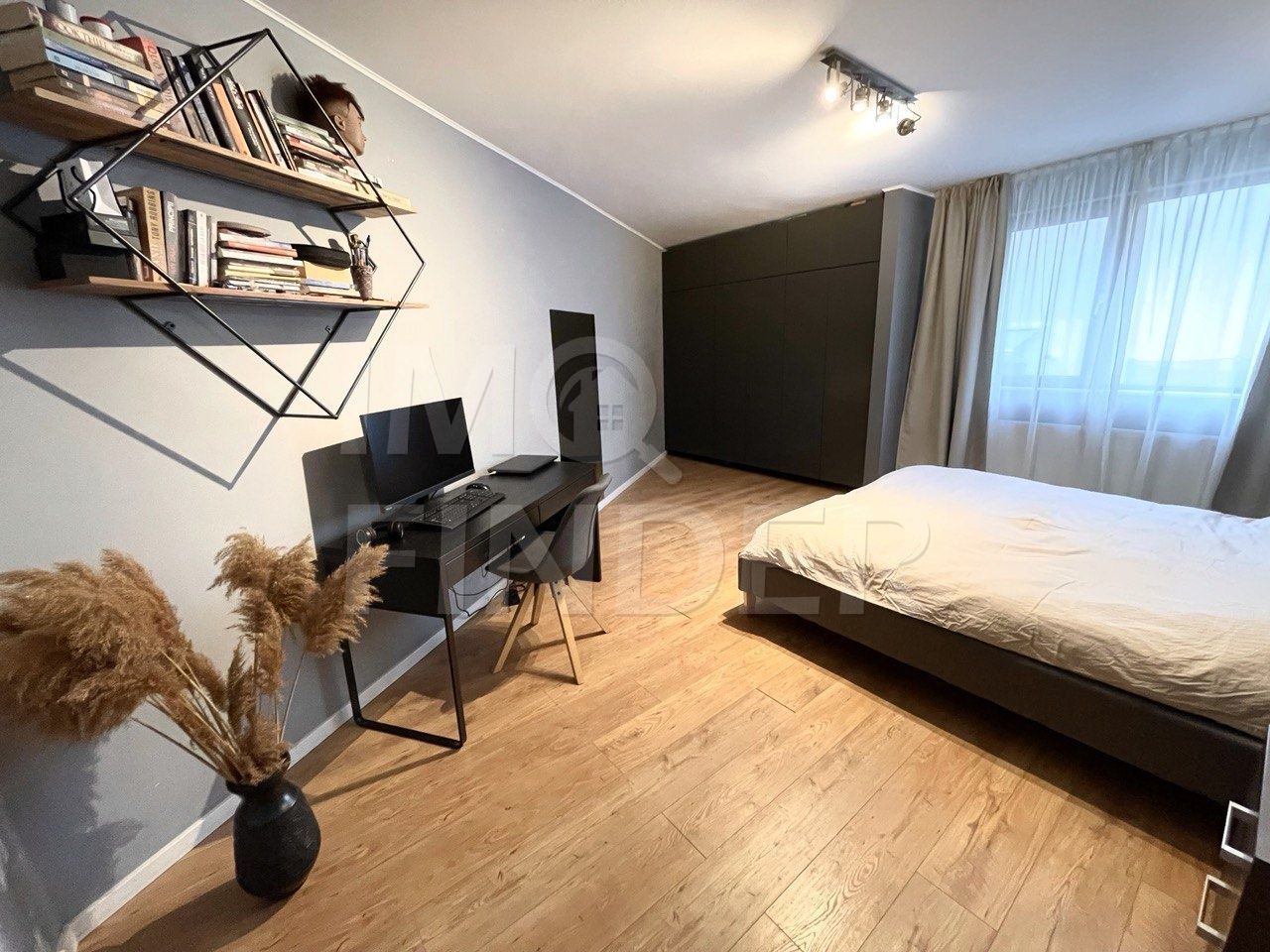 Apartament 3 camere 81 mp, garaj, zona Borhanci - Poză 1