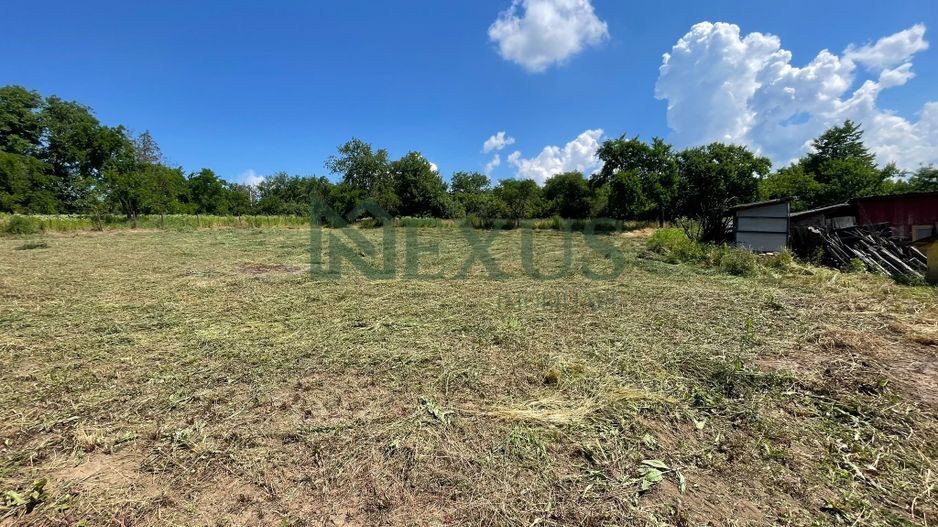 Casă bătrânească cu teren de 3.200 mp în Hertioana de Jos, jud.Bacău - Poză 5