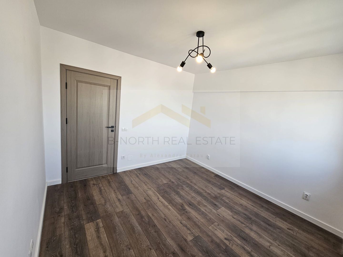 Apartament de vânzare 3 camere Titulescu | 75 mp | Renovat complet | Investiție - Poză 8