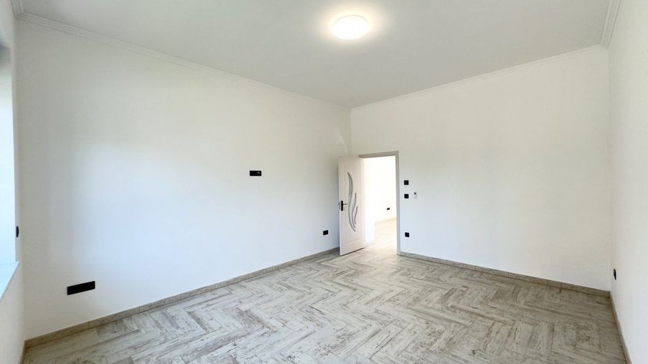 Inchiriere Casă 3 camere 154 mp, Teren 630 mp - Str. T. Vladimirescu - Carei - Poză 22