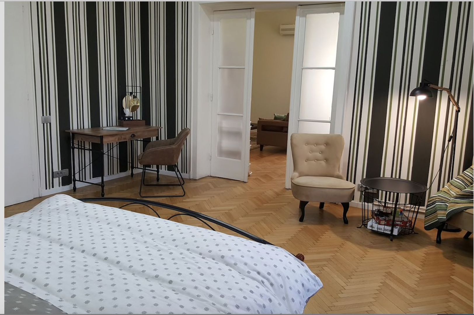 Apartament aproape de Piata Unirii - pretabil si pentru birouri - Poză 6