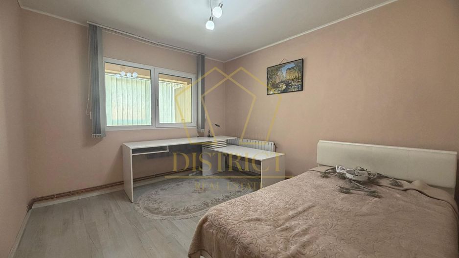 Apartament decomandat cu 5 camere si 2 bai, etaj 2 | Buziasului - Poză 12