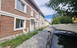 Casă de vânzare Otopeni- P+1 sau P+1+M, 2 locuri parcare, acces facil către DN1 - Poză 2