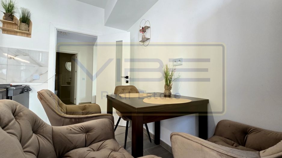 Copou- 3 camere 2 bai- decomandat- modern- parcare subterana - Poză 7