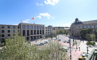 Apartament 3 camere cu vedere spre Casa de Cultură a Studentilor! - Poză 8