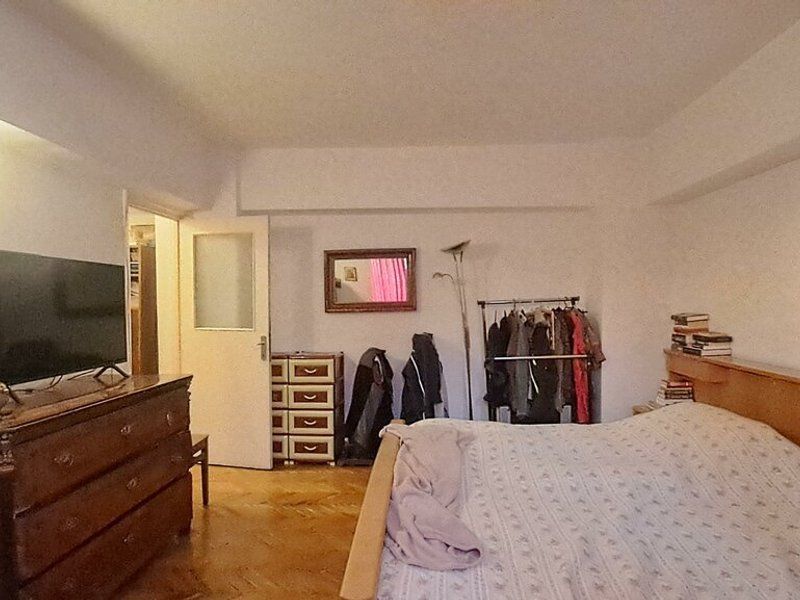 4 camere | 137 mp | Matei Voievod - Poză 10