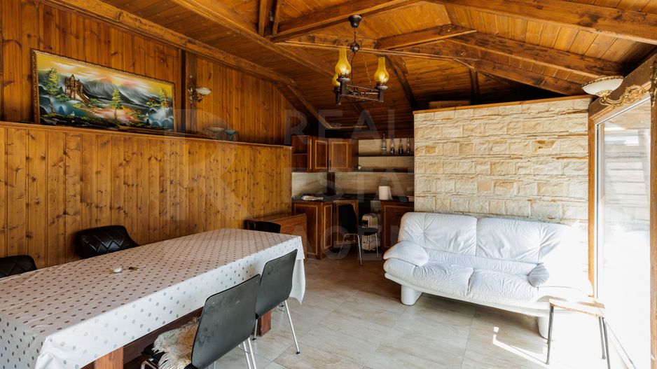 De vânzare casă cu suprafață de 270 mp + 7.5 ari, Dumbrava! - Poză 22