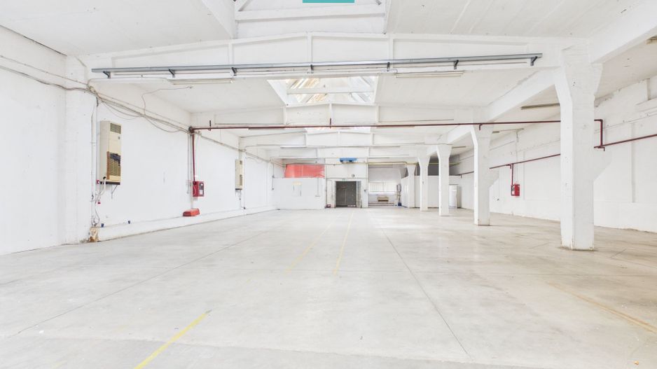 Hală cu suprafața de 675 mp în Arad - Poză 4