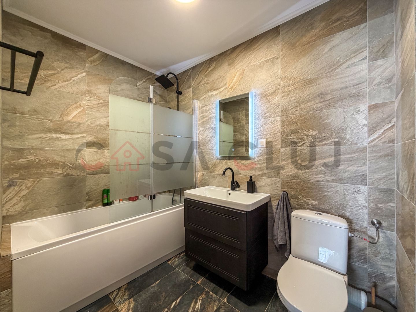 3 camere, terasă de 30 mp, parcare, COMISION 0! - Poză 10