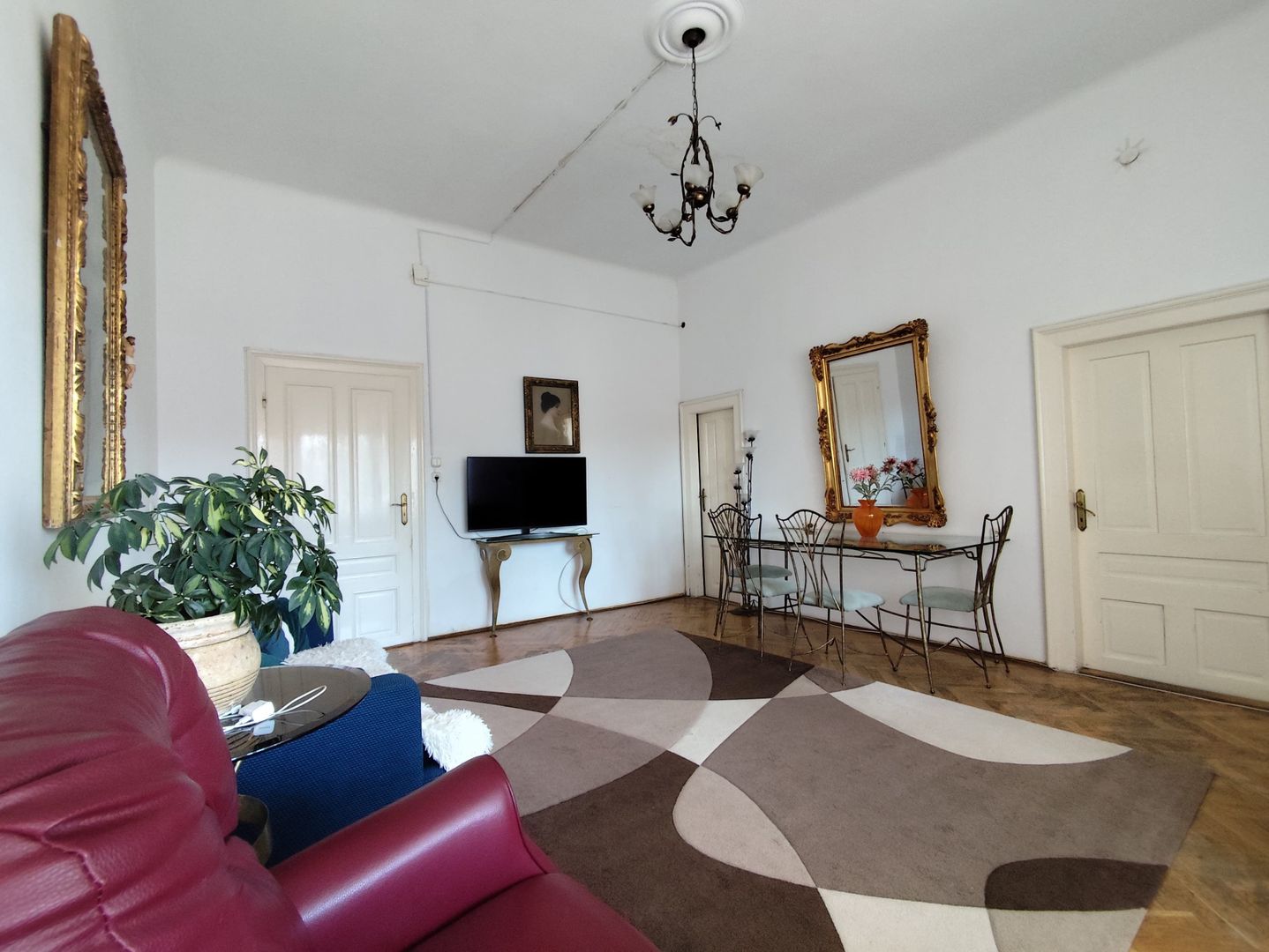 Casa cu 4 camere de vanzare in zona centrala – Louis Pasteur, Oradea - Poză 3