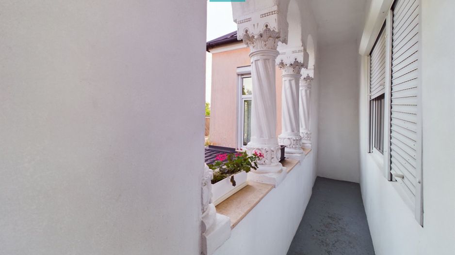 Casă clasică în Chișineu-Criș - Poză 13