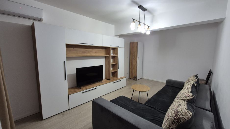 Închiriere Apartament cu 2 camere bloc nou, parcare inclusă - Poză 1