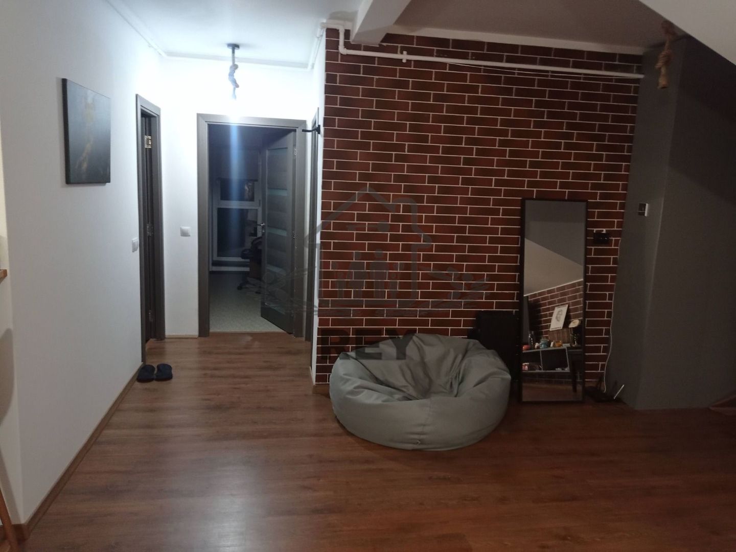 Apartament modern cu 3 camere de vanzare zona Turnisor - Poză 3