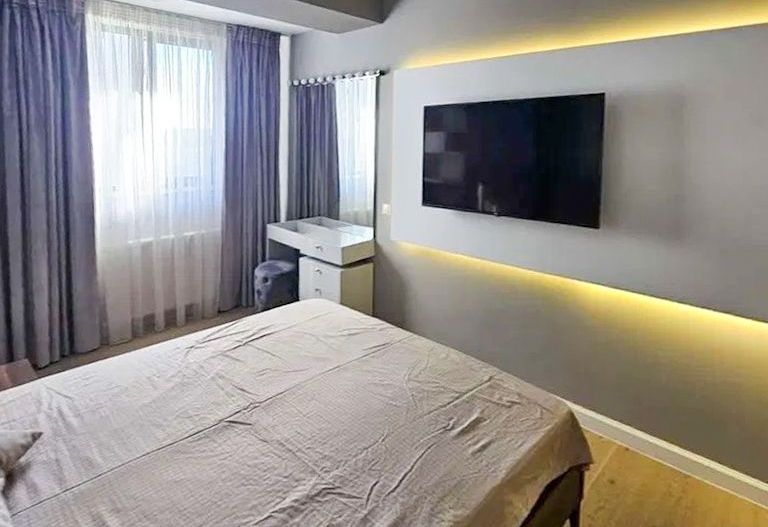 Chirie | Apartament 3 camere 115mp | Terasă 95mp | Parcare & Boxa - Poză 14