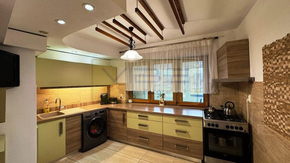 Apartament 3 camere 2 bai central Rond Podu Ros - Poză 13