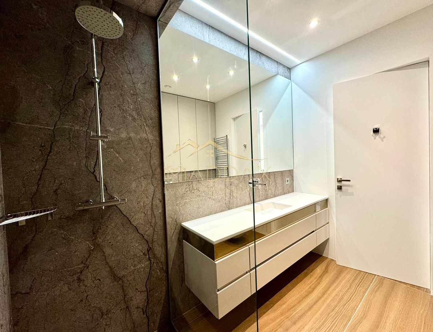 Apartament cu 4 Camere *223mp utili* / 2 parking / Zona Kiseleff - Poză 14