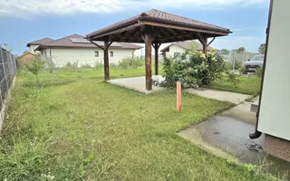 ​Casă 3 camere, 2 băi, curte generoasă 471 mp - Complex Luna, Balotești - Poză 14