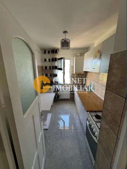 Apartament cu 2 Camere - Liber - Podu Ros Primaverii - Poză 4