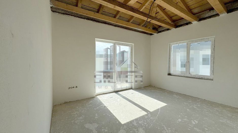 Casa  tip duplex/Zona strazii Urusagului. - Poză 12