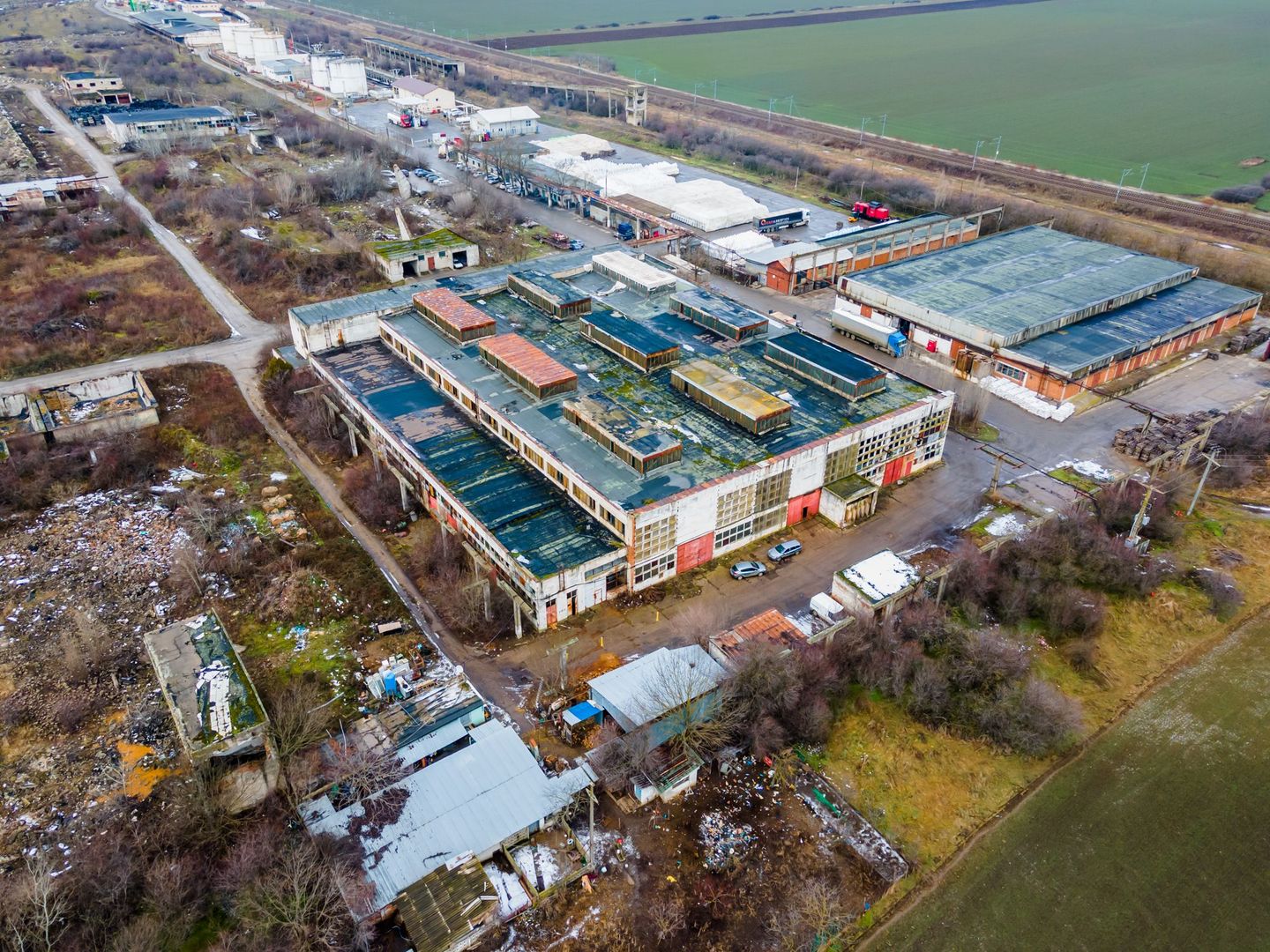 Hală pretabilă confecții metalice Vladimirescu - Poză 1