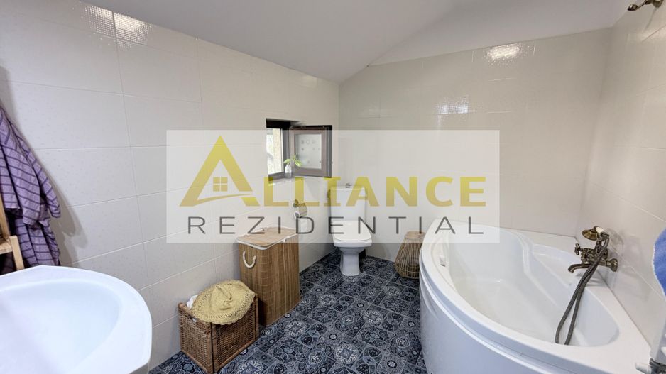 Casa Individuala - 4 camere - 2 bai - 326 mp teren - Poză 11