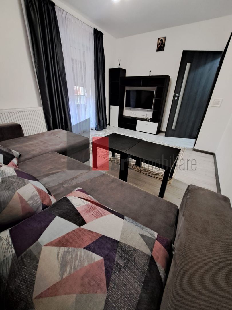 Inchiriez apartament 2 camere-str Rezervelor nr 99 - Poză 3
