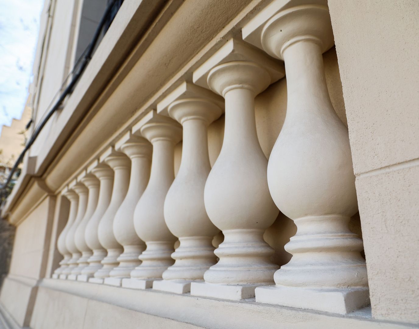 O BIJUTERIE ARHITECTURALA IN CENTRUL BUCURESTIULUI - Poză 10