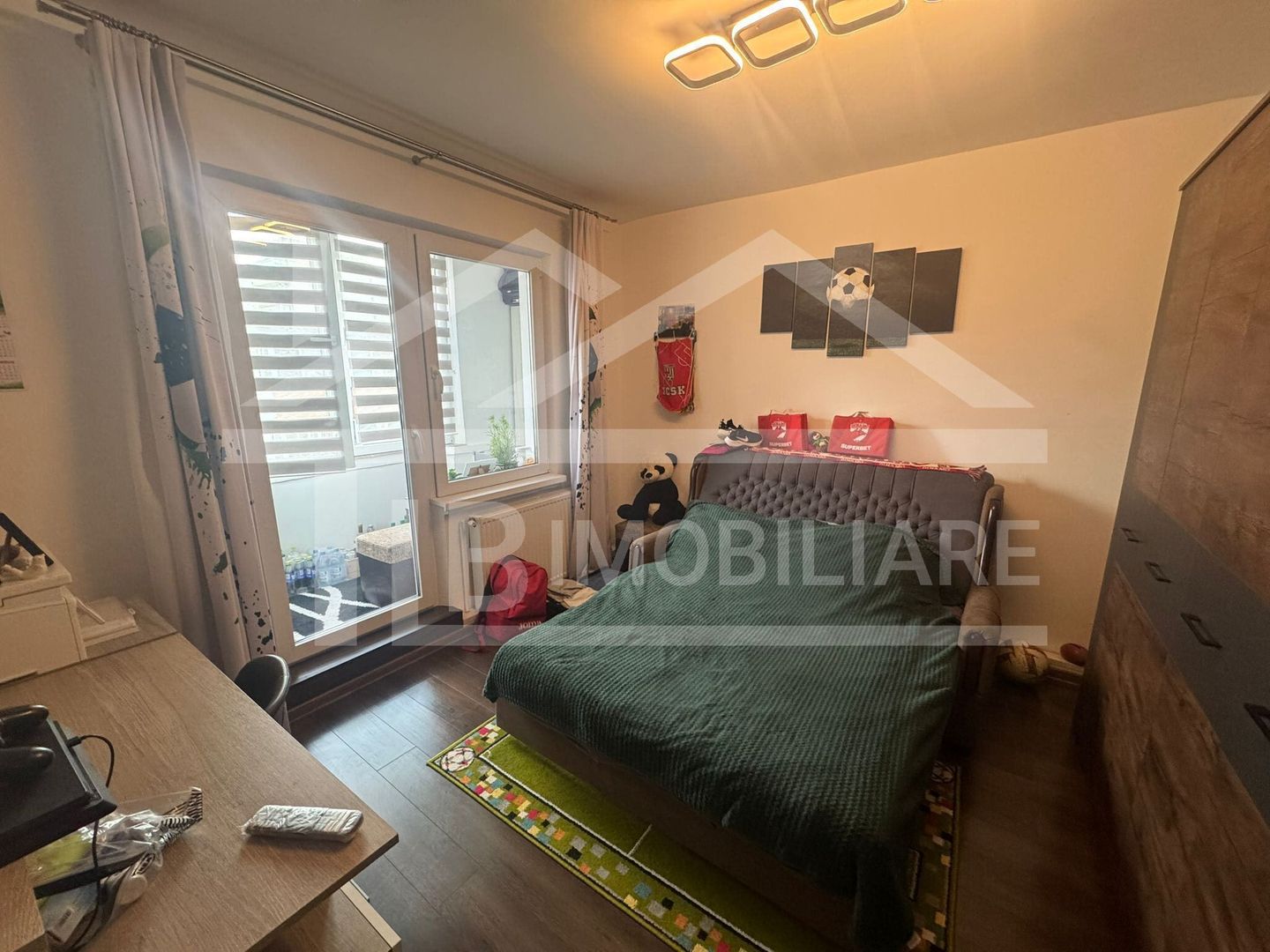 Apartament cu 3 camere, 70 mp, decomandat, garaj, Zona Fortuna - Poză 4