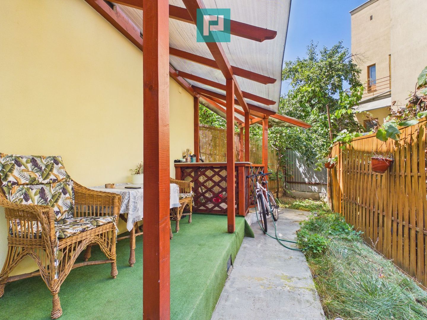 Apartament cu 2 camere și curte ultracentral - Poză 15